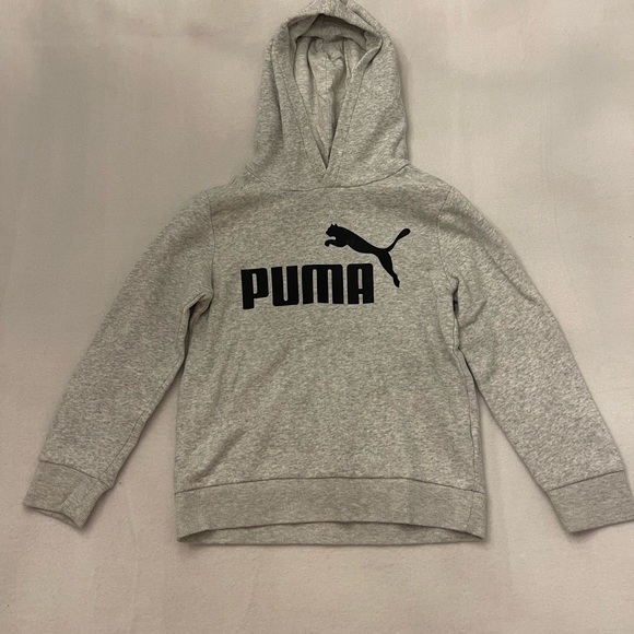 Puma Other - Puma Heather Gray Hoodie with Black Logo size 7/8